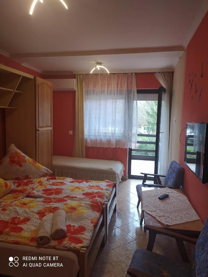 Apartmanhaz Gabriella * Harkany